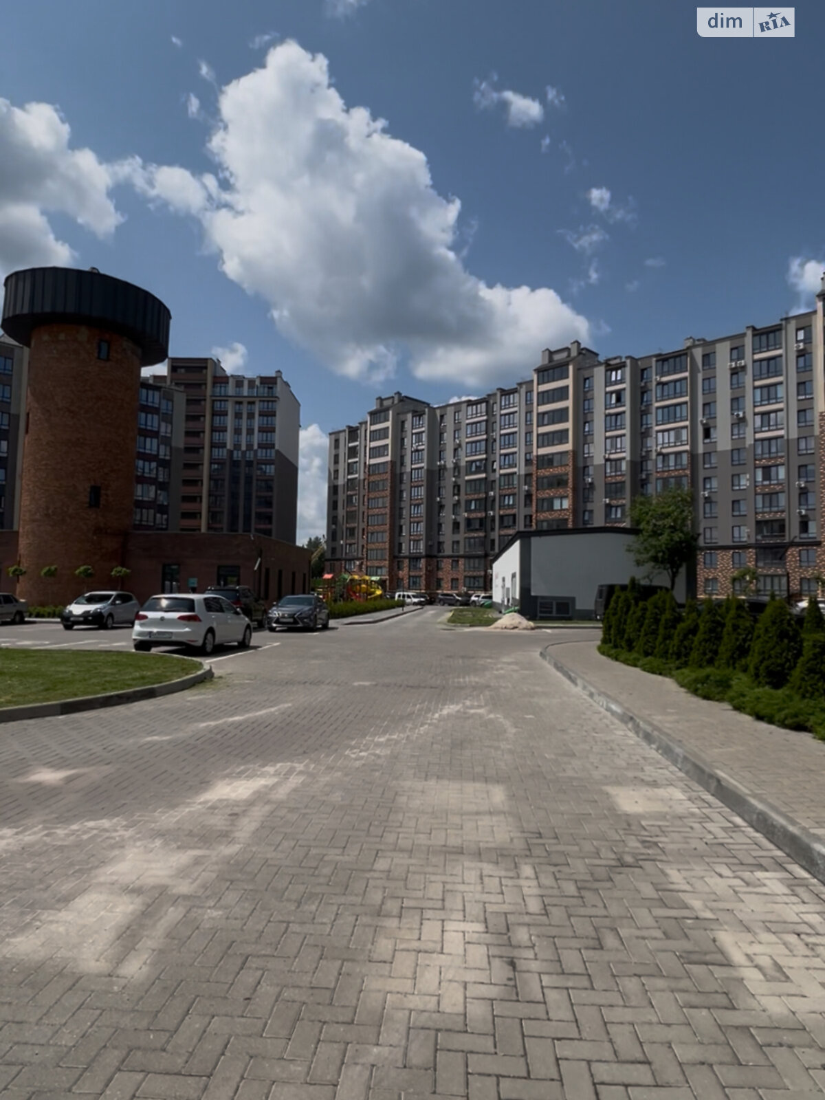 Продажа двухкомнатной квартиры в Житомире, на ул. Домбровского, кв. 64, район Сенный рынок фото 1 Продажа двухкомнатной квартиры в Житомире, на ул. Домбровского, кв. 64, район Сенный рынок фото 1