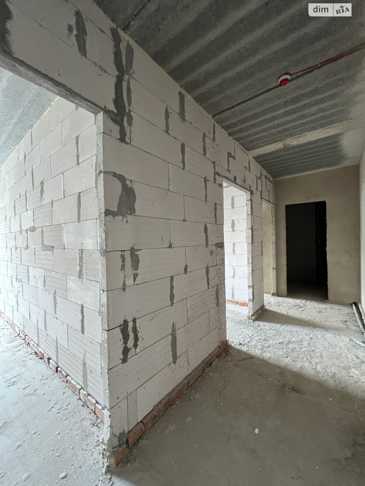 Продажа двухкомнатной квартиры в Житомире, на ул. Домбровского, кв. 64, район Сенный рынок фото 1 Продажа двухкомнатной квартиры в Житомире, на ул. Домбровского, кв. 64, район Сенный рынок фото 1