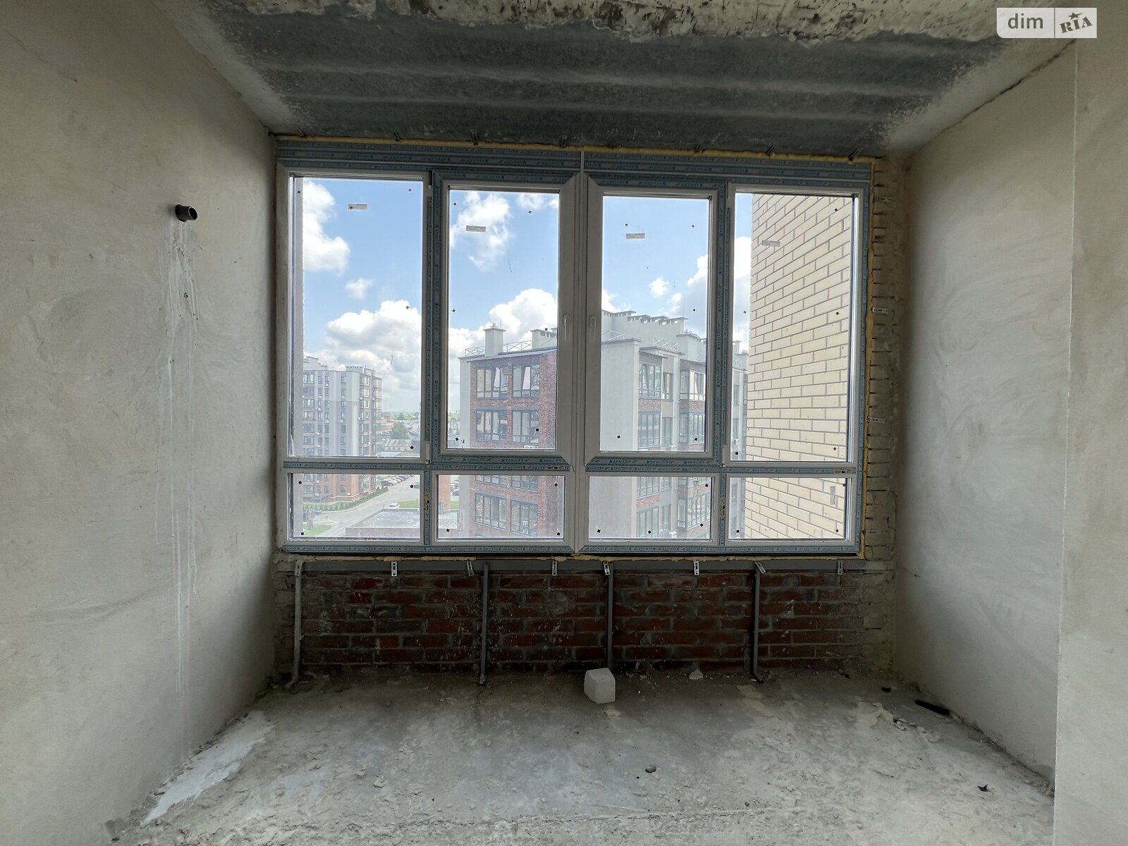 Продажа двухкомнатной квартиры в Житомире, на ул. Домбровского, кв. 64, район Сенный рынок фото 1 Продажа двухкомнатной квартиры в Житомире, на ул. Домбровского, кв. 64, район Сенный рынок фото 1