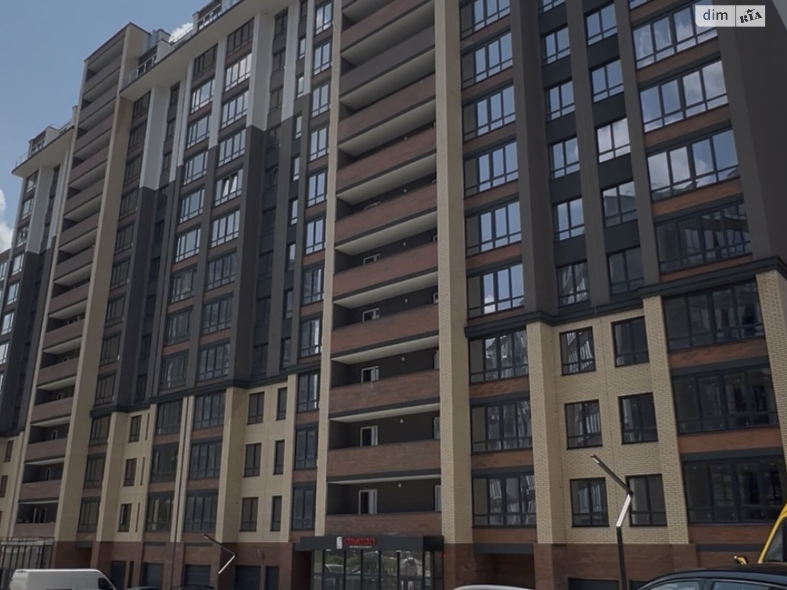 Продажа двухкомнатной квартиры в Житомире, на ул. Домбровского, кв. 64, район Сенный рынок фото 1 Продажа двухкомнатной квартиры в Житомире, на ул. Домбровского, кв. 64, район Сенный рынок фото 1