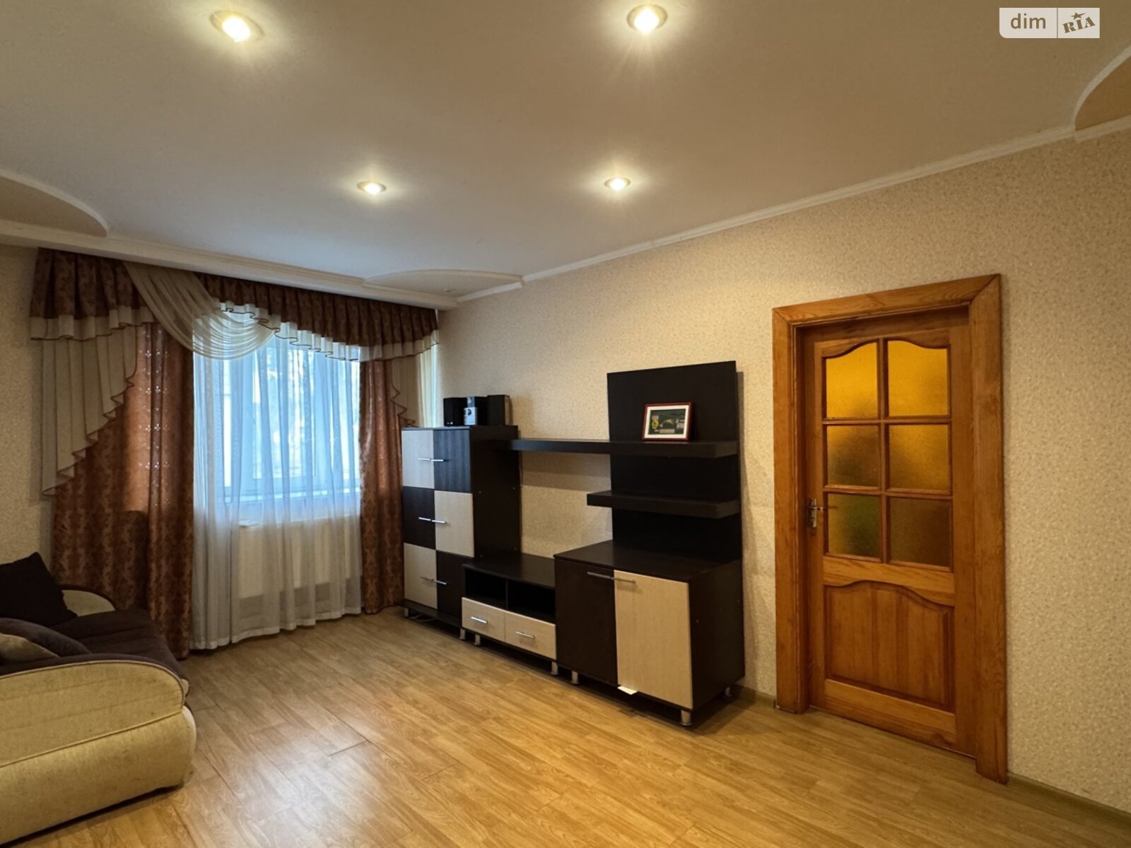 Продажа двухкомнатной квартиры в Житомире, на ул. Покровская 59/30, район Сенный рынок фото 1 Продажа двухкомнатной квартиры в Житомире, на ул. Покровская 59/30, район Сенный рынок фото 1