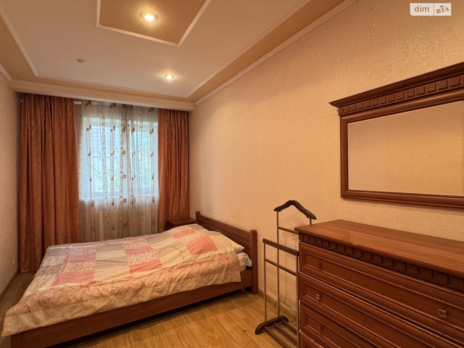 Продажа двухкомнатной квартиры в Житомире, на ул. Покровская 59/30, район Сенный рынок фото 1 Продажа двухкомнатной квартиры в Житомире, на ул. Покровская 59/30, район Сенный рынок фото 1