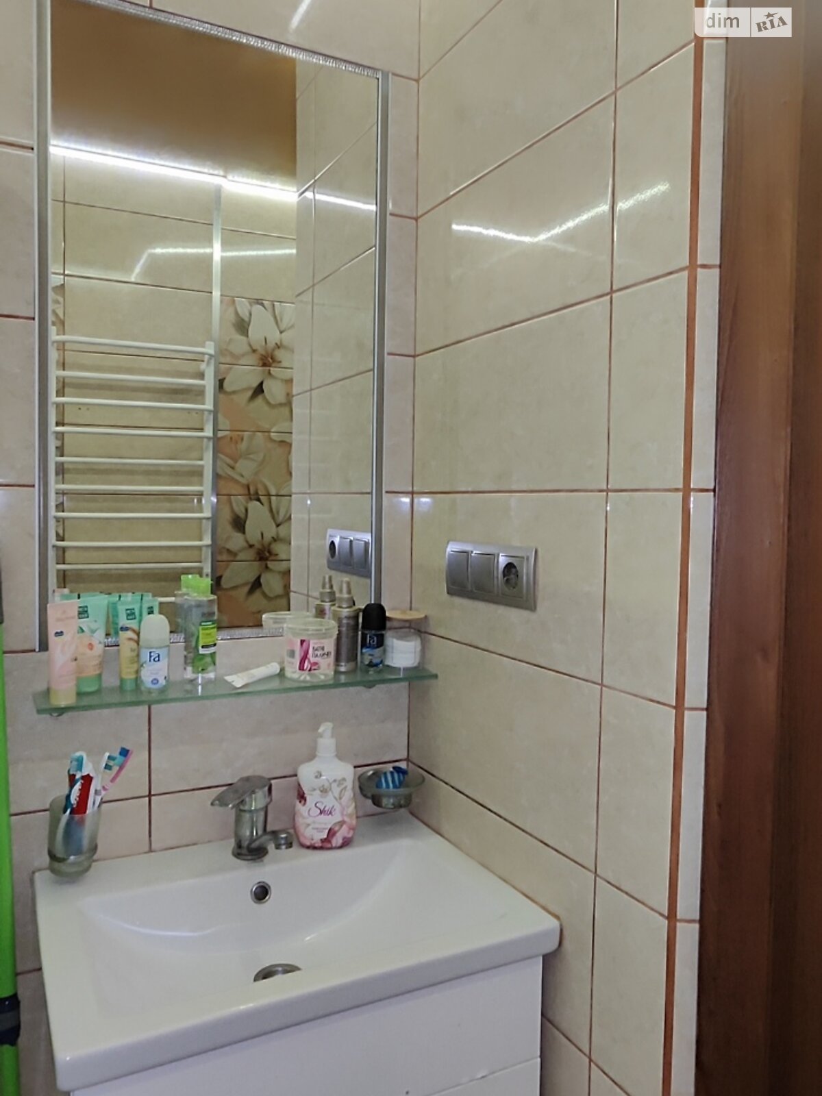 Продаж двокімнатної квартири в Житомирі, на вул. Івана Мазепи, район Сінний ринок фото 1 Продаж двокімнатної квартири в Житомирі, на вул. Івана Мазепи, район Сінний ринок фото 1