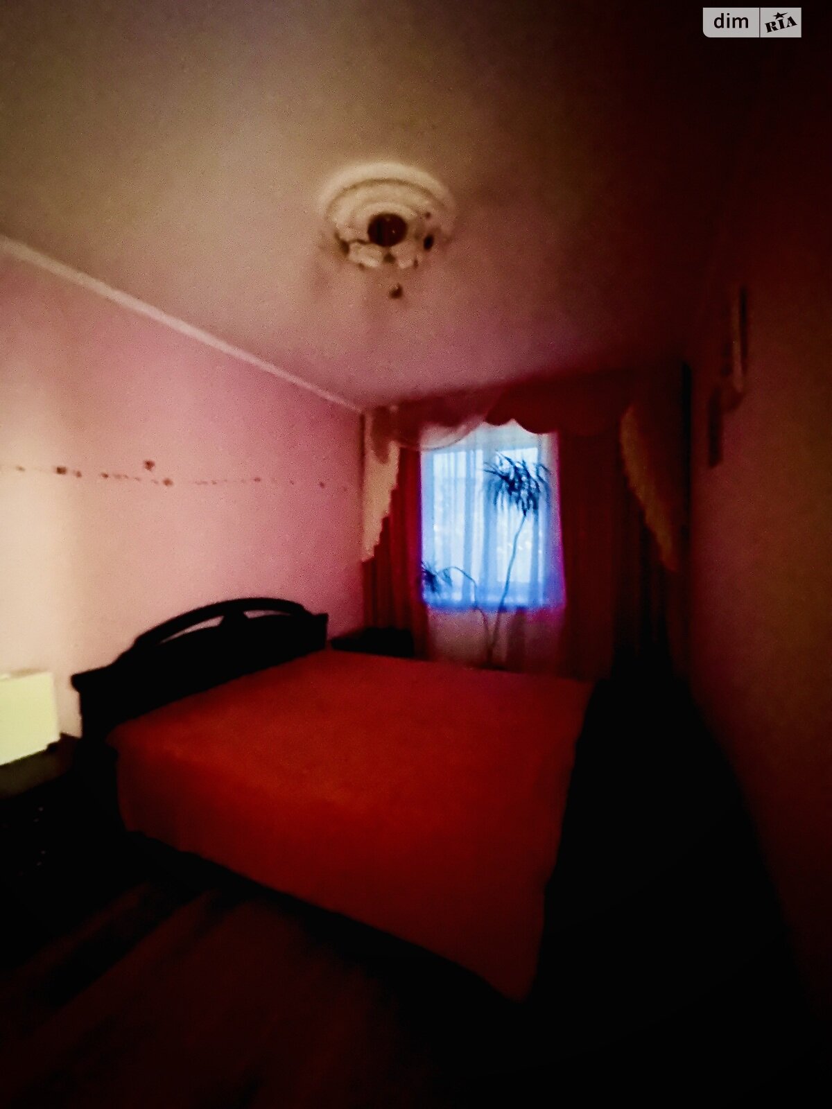 Продажа трехкомнатной квартиры в Житомире, на ул. Небесной сотни, район Сенный рынок фото 1