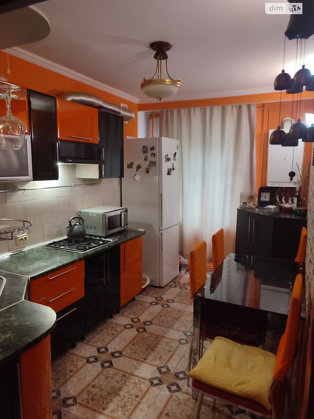 Продажа трехкомнатной квартиры в Житомире, на ул. Небесной сотни, район Сенный рынок фото 1 Продажа трехкомнатной квартиры в Житомире, на ул. Небесной сотни, район Сенный рынок фото 1