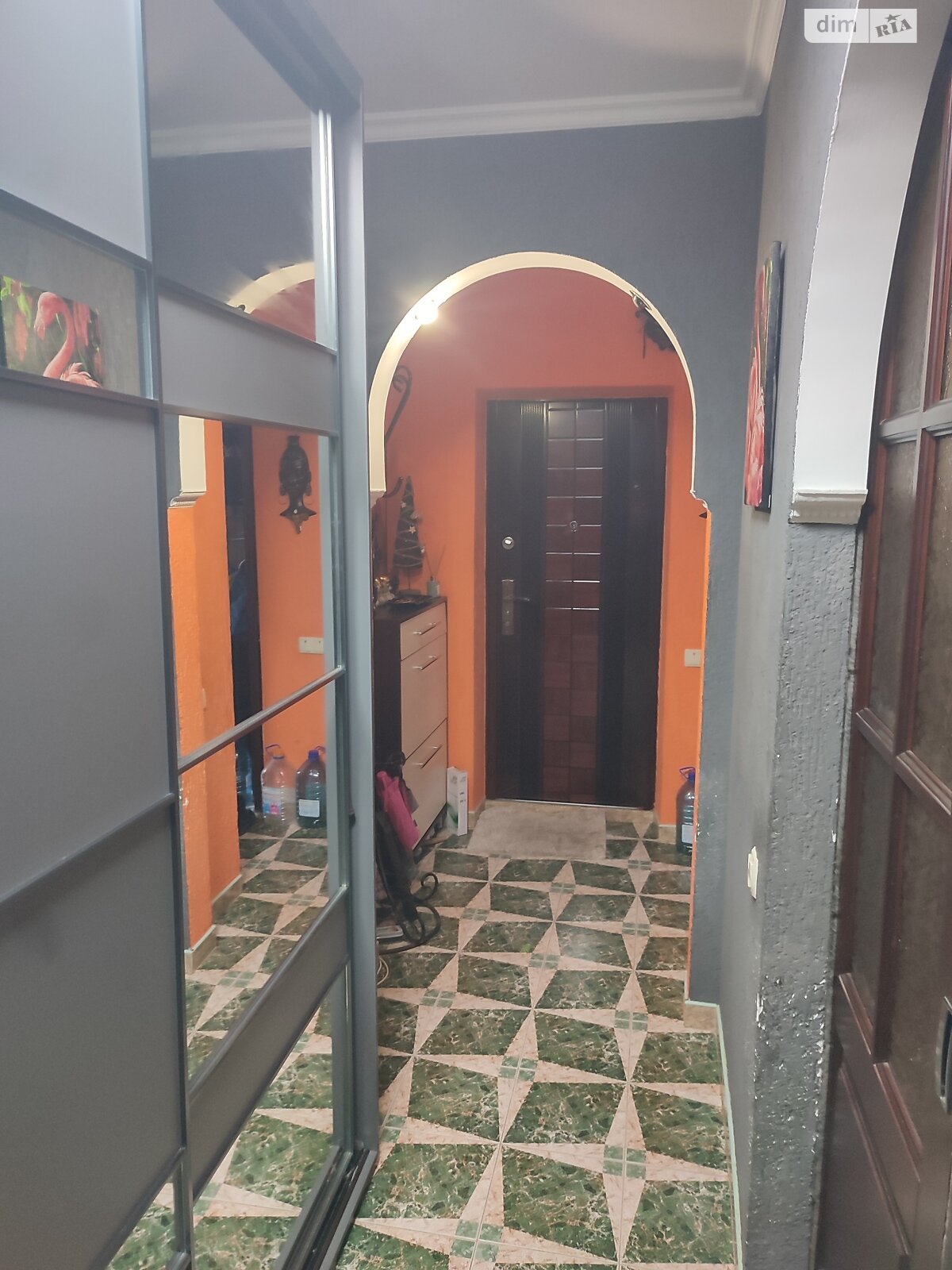 Продажа трехкомнатной квартиры в Житомире, на ул. Небесной сотни, район Сенный рынок фото 1 Продажа трехкомнатной квартиры в Житомире, на ул. Небесной сотни, район Сенный рынок фото 1