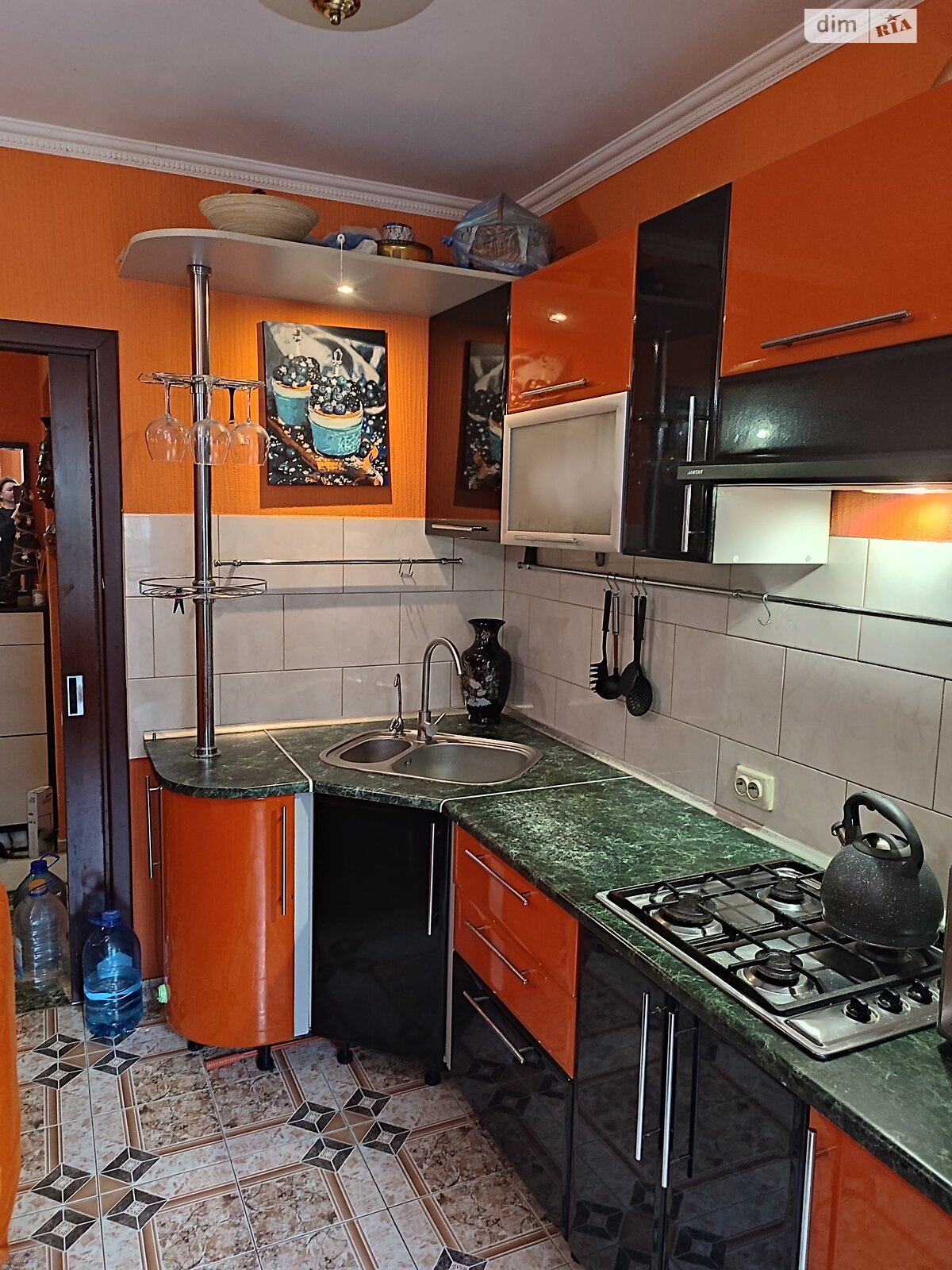 Продажа трехкомнатной квартиры в Житомире, на ул. Небесной сотни, район Сенный рынок фото 1 Продажа трехкомнатной квартиры в Житомире, на ул. Небесной сотни, район Сенный рынок фото 1