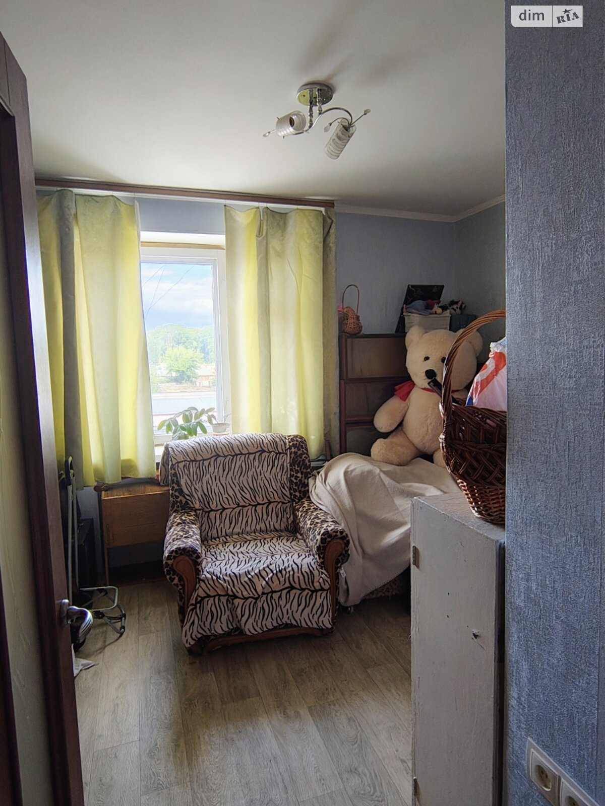 Продаж трикімнатної квартири в Житомирі, на вул. Перемоги 54, кв. 252, район Сінний ринок фото 1 Продаж трикімнатної квартири в Житомирі, на вул. Перемоги 54, кв. 252, район Сінний ринок фото 1