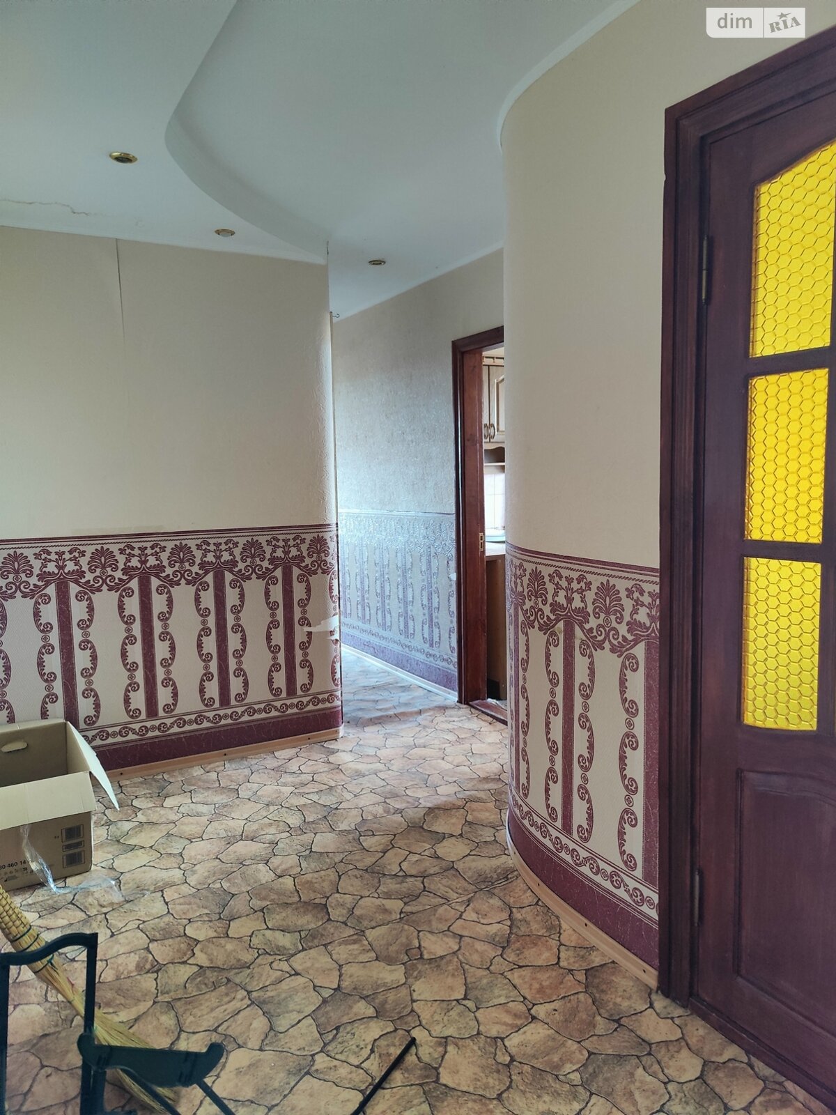 Продажа трехкомнатной квартиры в Житомире, на просп. Мира 34, район Соколова Гора фото 1 Продажа трехкомнатной квартиры в Житомире, на просп. Мира 34, район Соколова Гора фото 1