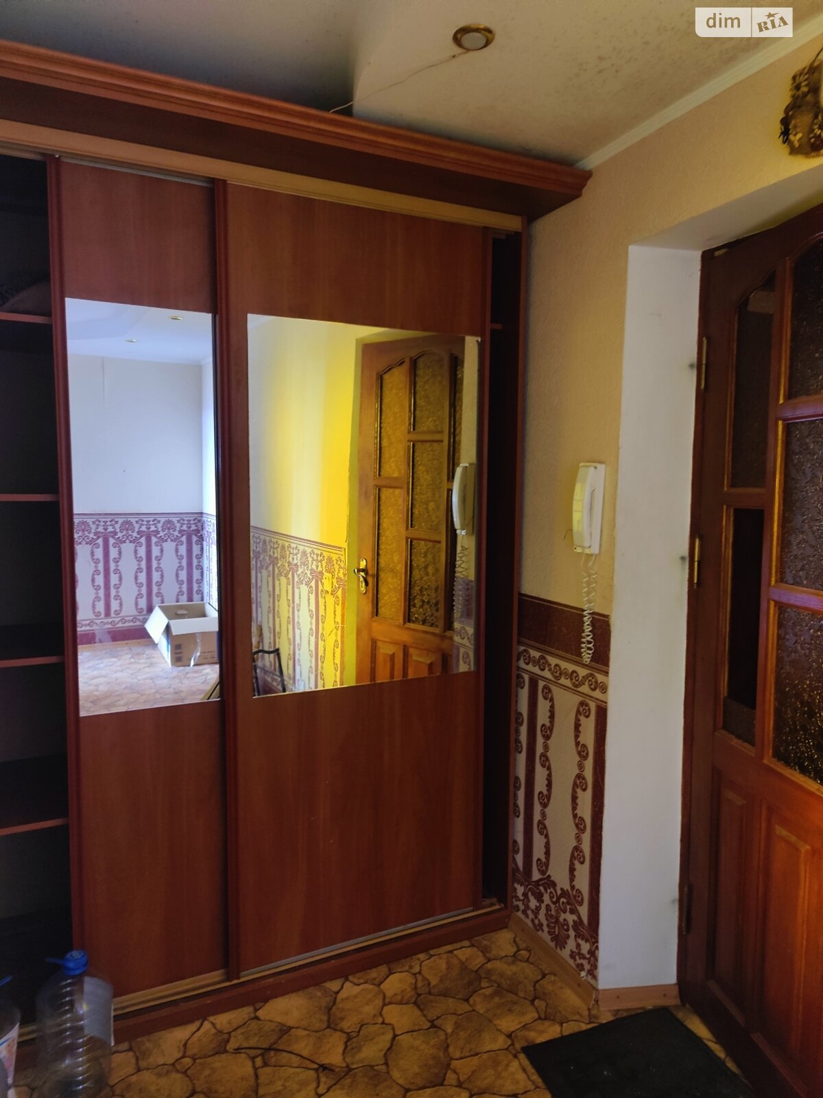 Продажа трехкомнатной квартиры в Житомире, на просп. Мира 34, район Соколова Гора фото 1 Продажа трехкомнатной квартиры в Житомире, на просп. Мира 34, район Соколова Гора фото 1