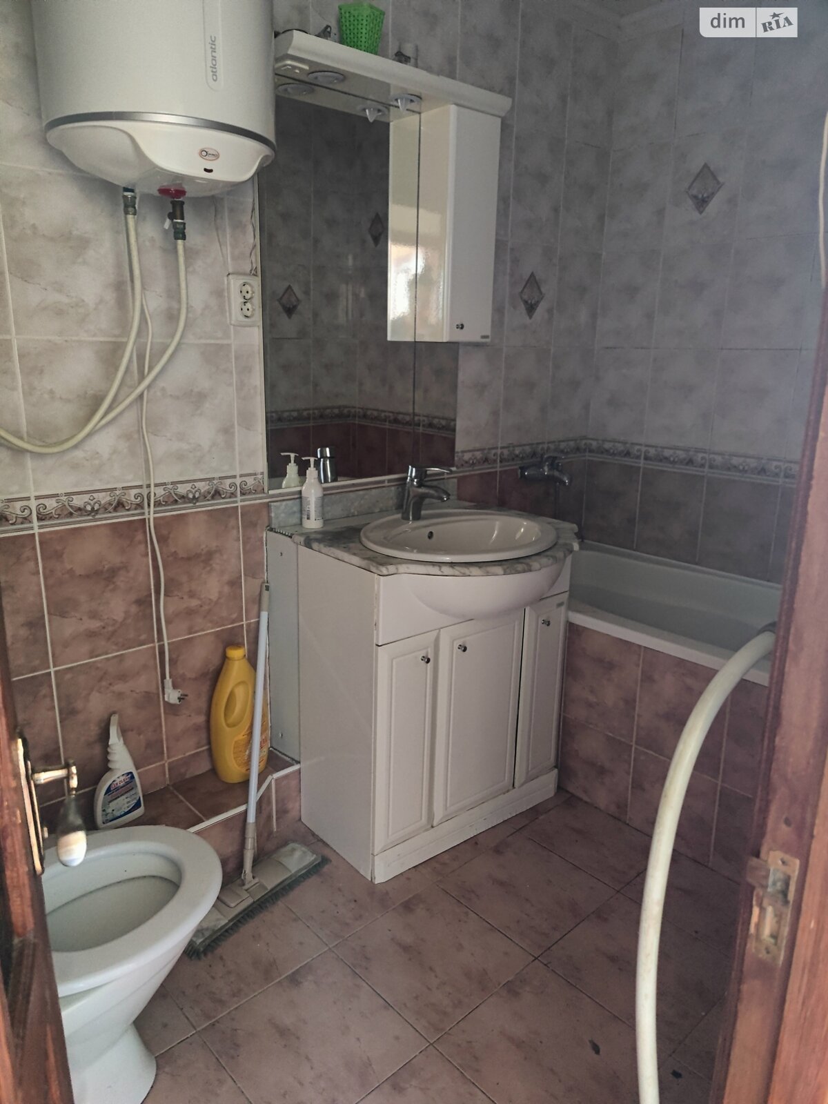 Продажа трехкомнатной квартиры в Житомире, на просп. Мира 34, район Соколова Гора фото 1 Продажа трехкомнатной квартиры в Житомире, на просп. Мира 34, район Соколова Гора фото 1