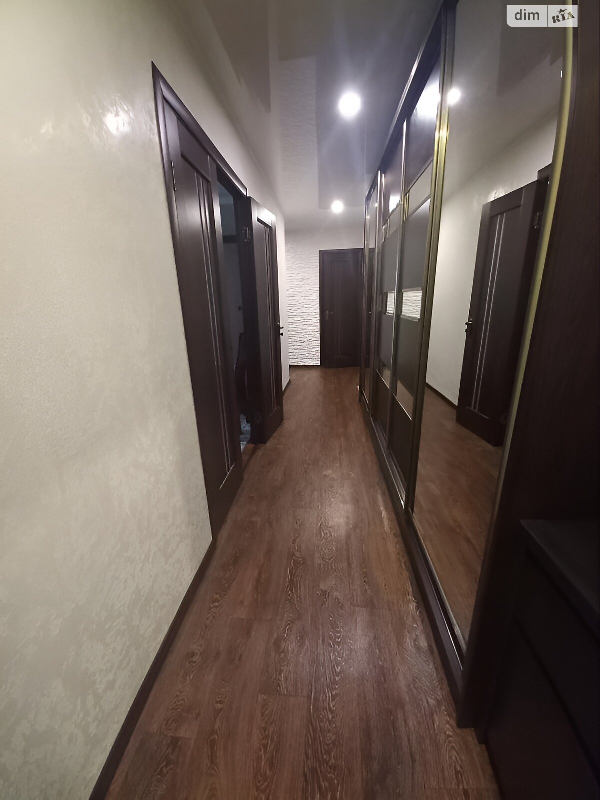 Продажа трехкомнатной квартиры в Житомире, на ул. Большая Бердичевская 83, район Центр фото 1 Продажа трехкомнатной квартиры в Житомире, на ул. Большая Бердичевская 83, район Центр фото 1