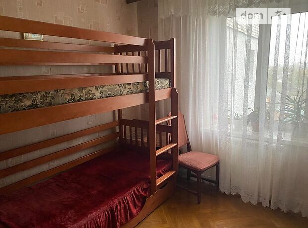 Продажа трехкомнатной квартиры в Житомире, на ул. Домбровского, район Центр фото 1 Продажа трехкомнатной квартиры в Житомире, на ул. Домбровского, район Центр фото 1