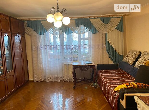 Продажа трехкомнатной квартиры в Житомире, на ул. Домбровского, район Центр фото 1 Продажа трехкомнатной квартиры в Житомире, на ул. Домбровского, район Центр фото 1