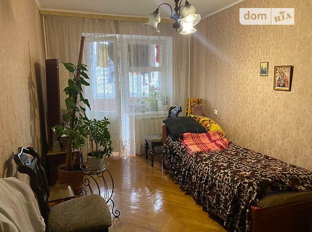 Продажа трехкомнатной квартиры в Житомире, на ул. Домбровского, район Центр фото 1 Продажа трехкомнатной квартиры в Житомире, на ул. Домбровского, район Центр фото 1