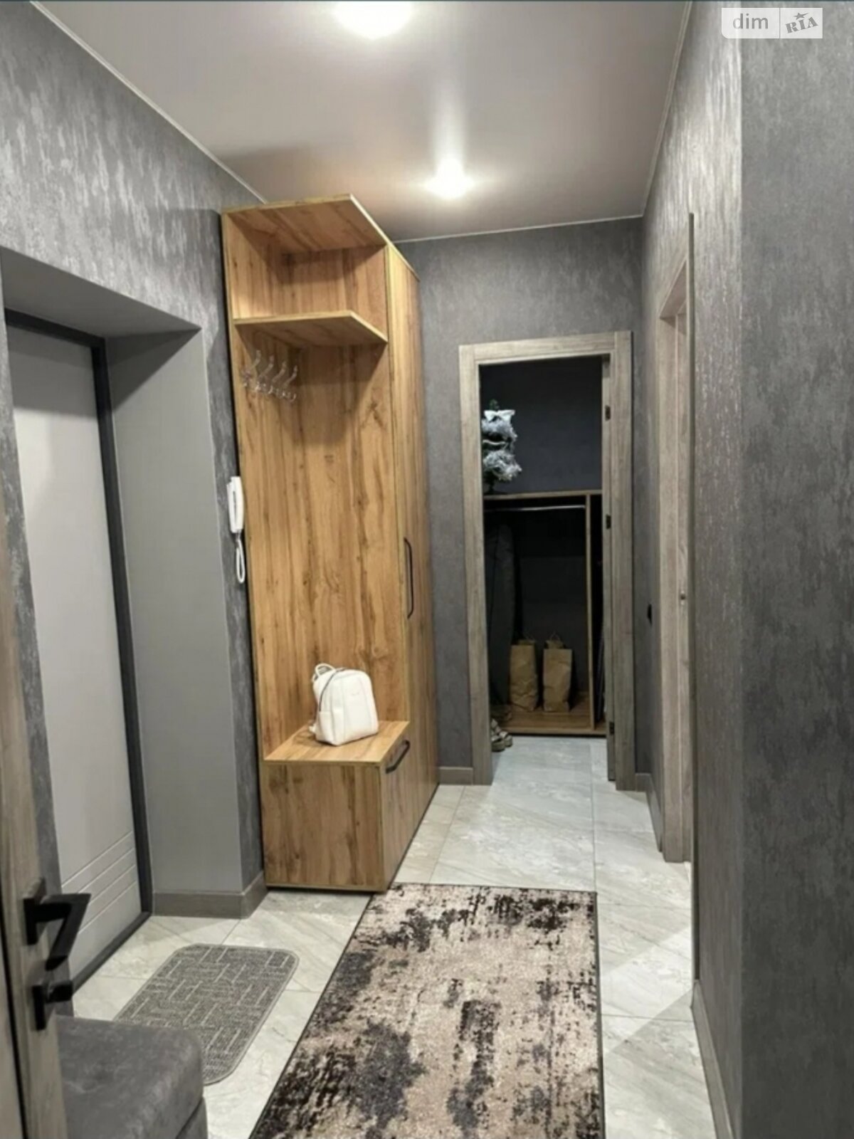 Продажа однокомнатной квартиры в Житомире, на ул. Домбровского 4, район Центр фото 1 Продажа однокомнатной квартиры в Житомире, на ул. Домбровского 4, район Центр фото 1