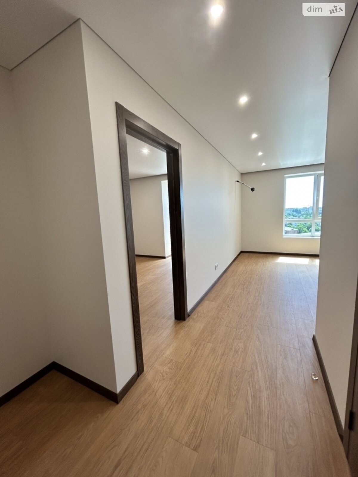 Продажа однокомнатной квартиры в Житомире, на ул. Домбровского 3, район Центр фото 1 Продажа однокомнатной квартиры в Житомире, на ул. Домбровского 3, район Центр фото 1