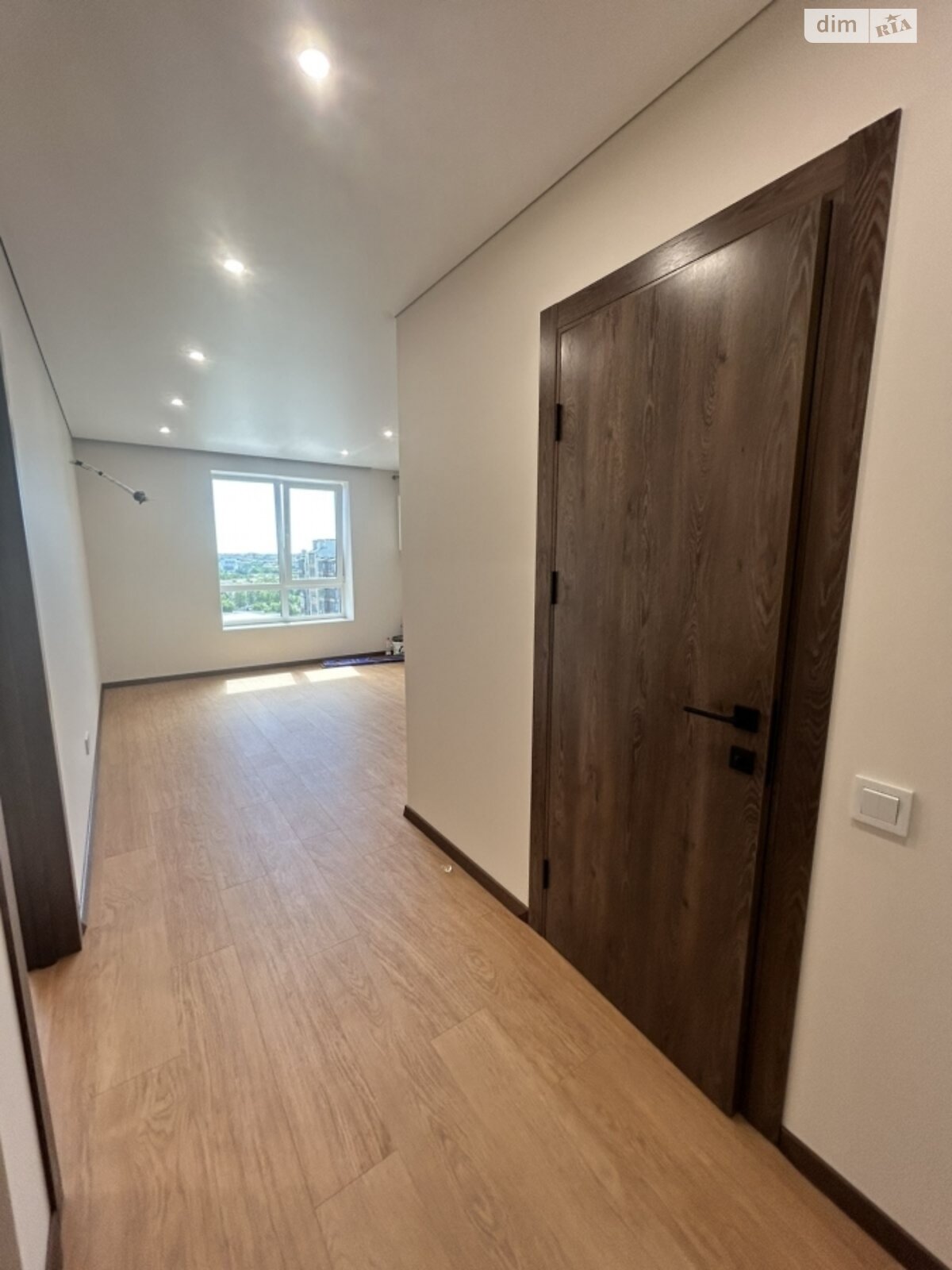 Продажа однокомнатной квартиры в Житомире, на ул. Домбровского 3, район Центр фото 1 Продажа однокомнатной квартиры в Житомире, на ул. Домбровского 3, район Центр фото 1