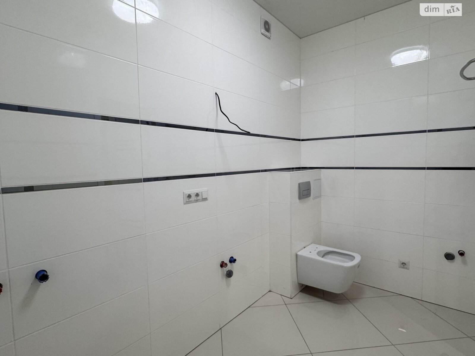 Продажа трехкомнатной квартиры в Житомире, на ул. Хлебная 22Б, район Центр фото 1 Продажа трехкомнатной квартиры в Житомире, на ул. Хлебная 22Б, район Центр фото 1
