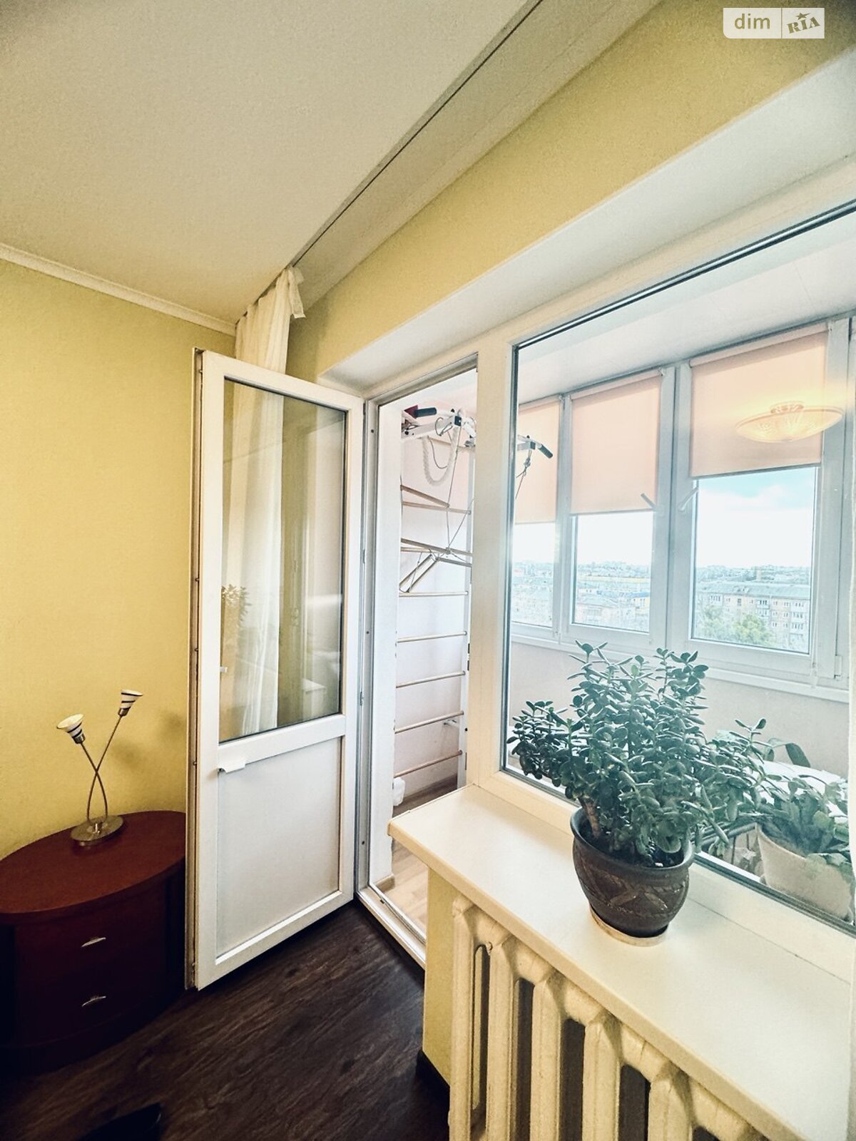Продаж трикімнатної квартири в Житомирі, на вул. Київська, район Центр фото 1 Продаж трикімнатної квартири в Житомирі, на вул. Київська, район Центр фото 1