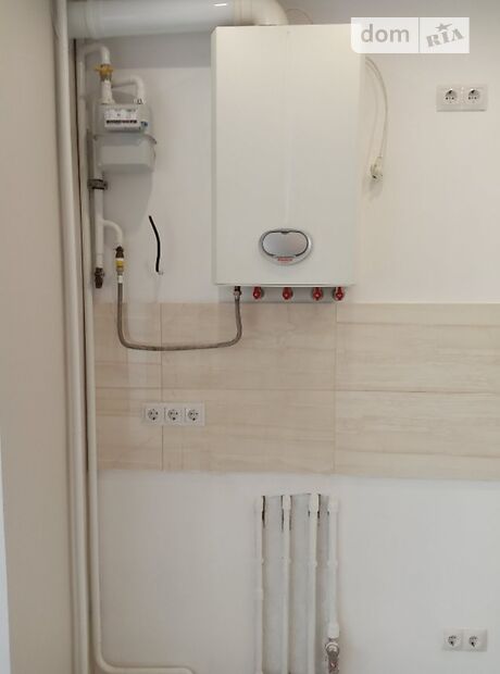 Продажа трехкомнатной квартиры в Житомире, на пер. Красный район Центр фото 1 Продажа трехкомнатной квартиры в Житомире, на пер. Красный район Центр фото 1