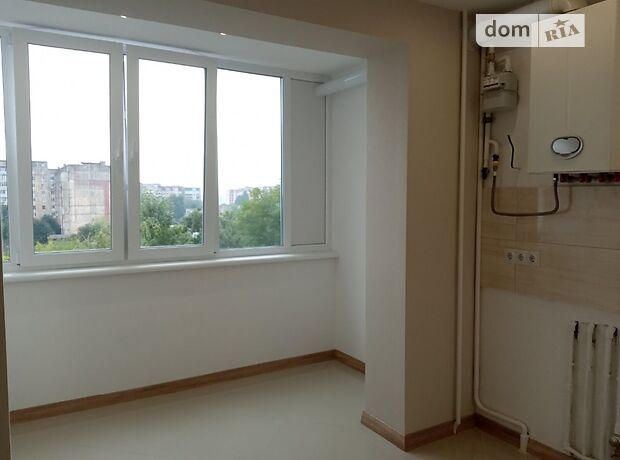 Продажа трехкомнатной квартиры в Житомире, на пер. Красный район Центр фото 1 Продажа трехкомнатной квартиры в Житомире, на пер. Красный район Центр фото 1