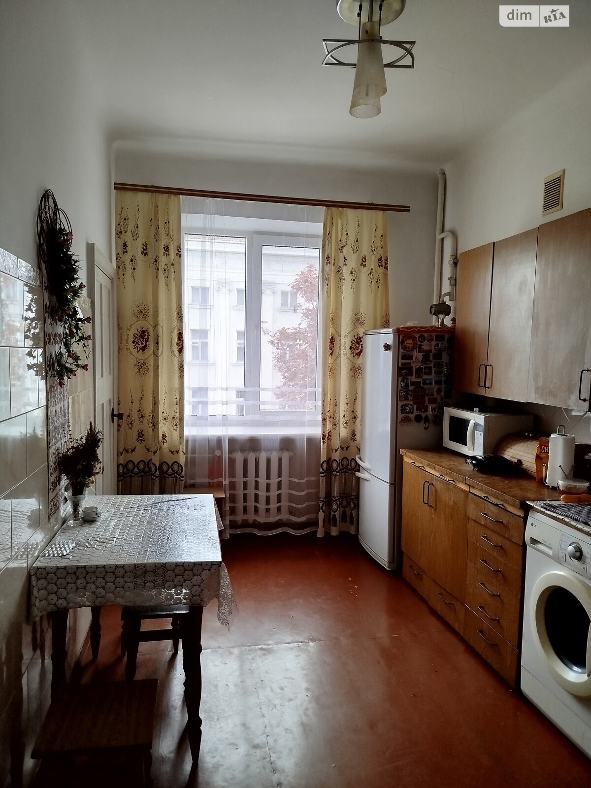 Продаж чотирикімнатної квартири в Житомирі, на вул. Перемоги, район Центр фото 1 Продаж чотирикімнатної квартири в Житомирі, на вул. Перемоги, район Центр фото 1
