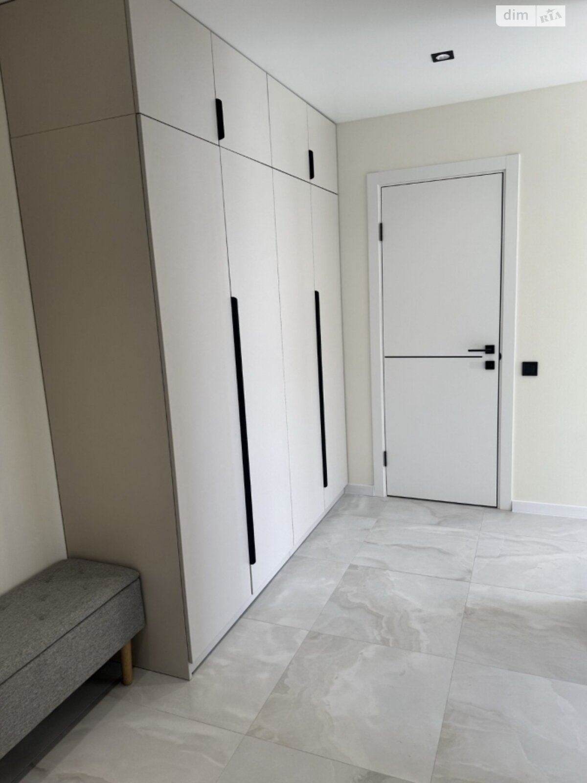 Продажа однокомнатной квартиры в Житомире, на ул. Домбровского 6, район Центр фото 1 Продажа однокомнатной квартиры в Житомире, на ул. Домбровского 6, район Центр фото 1