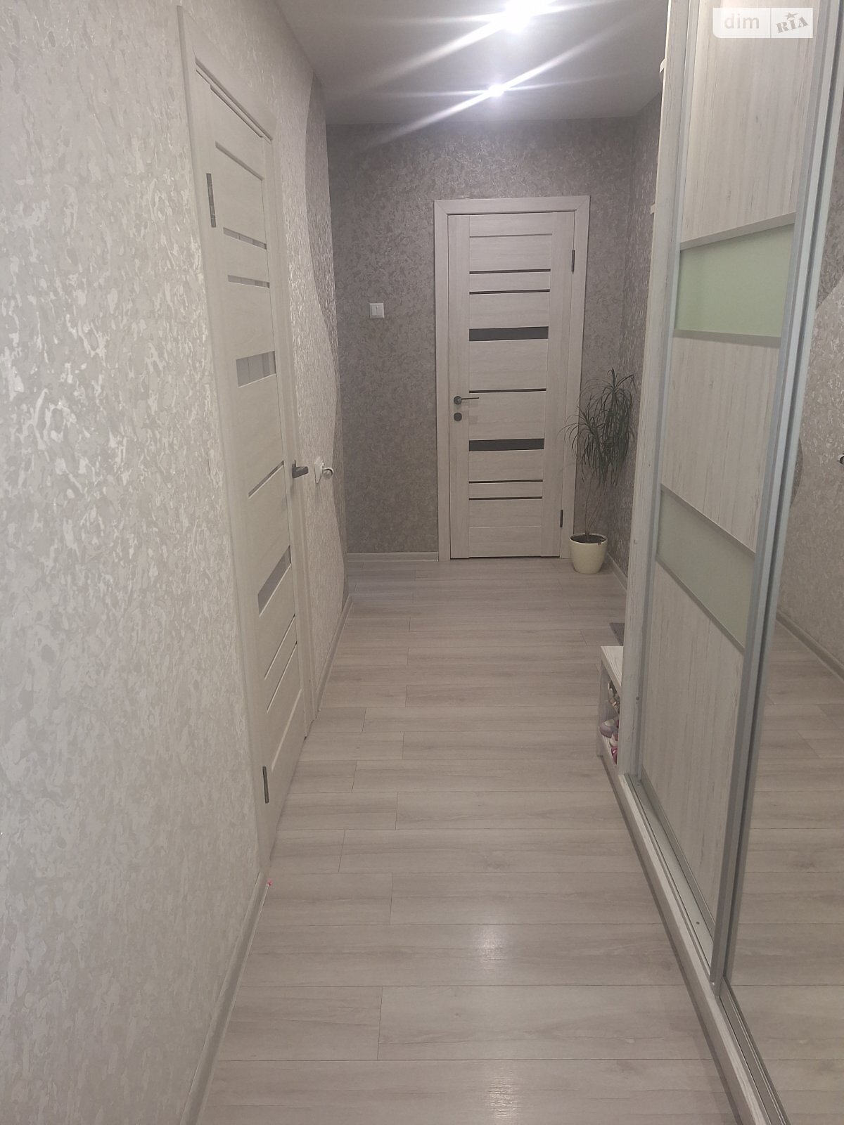 Продаж двокімнатної квартири в Житомирі, на вул. Івана Мазепи 75, район Вокзал фото 1