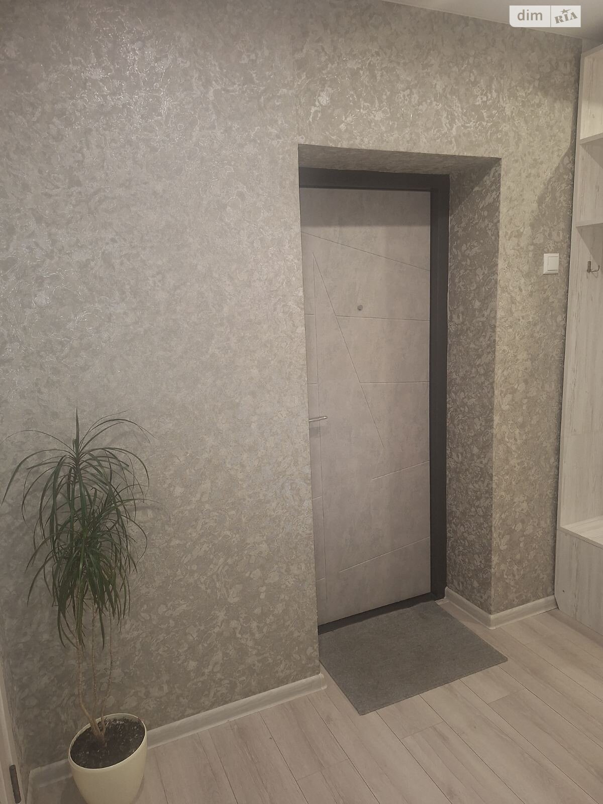 Продаж двокімнатної квартири в Житомирі, на вул. Івана Мазепи 75, район Вокзал фото 1