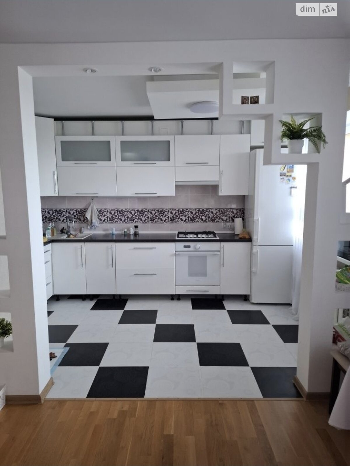 Продаж чотирикімнатної квартири в Житомирі, на вул. Київська 126/6, район Вокзал фото 1