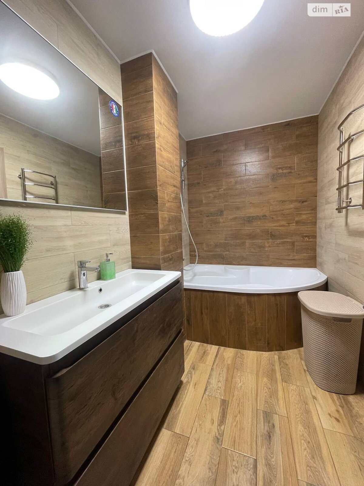 Продаж трикімнатної квартири в Жмеринці, на вул. Декабристів 7, фото 1 Продаж трикімнатної квартири в Жмеринці, на вул. Декабристів 7, фото 1