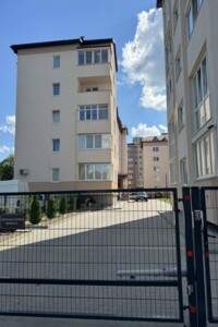 Продаж п`ятикімнатної квартири в Жовкві, на вул. С. Петлюри, район Жовква фото 2