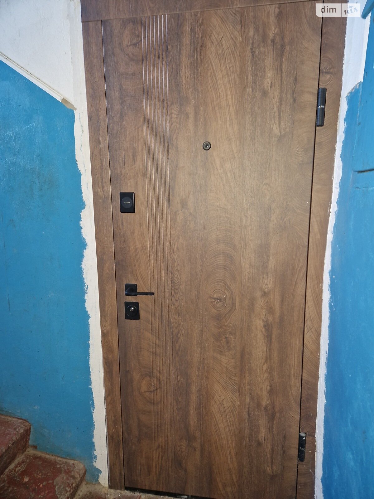 Продажа трехкомнатной квартиры в Качали, на пер. Школьный 1, фото 1 Продажа трехкомнатной квартиры в Качали, на пер. Школьный 1, фото 1