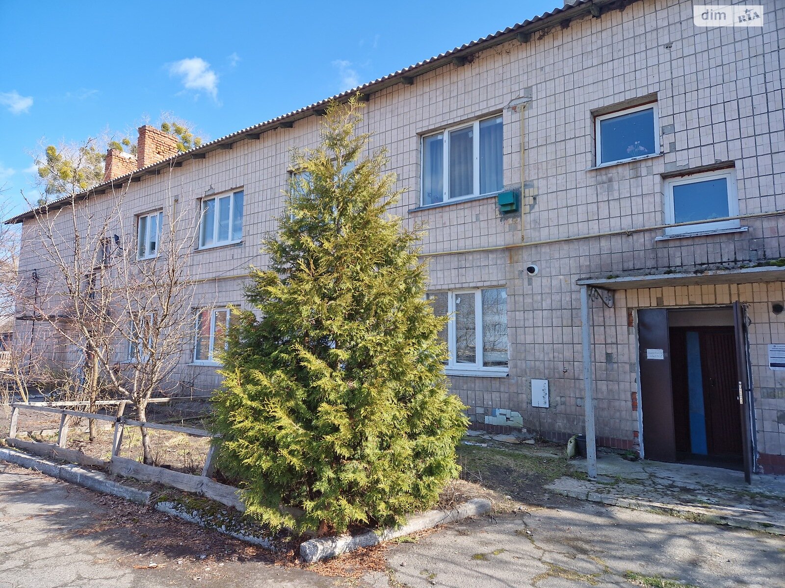 Продажа трехкомнатной квартиры в Качали, на пер. Школьный 1, фото 1 Продажа трехкомнатной квартиры в Качали, на пер. Школьный 1, фото 1