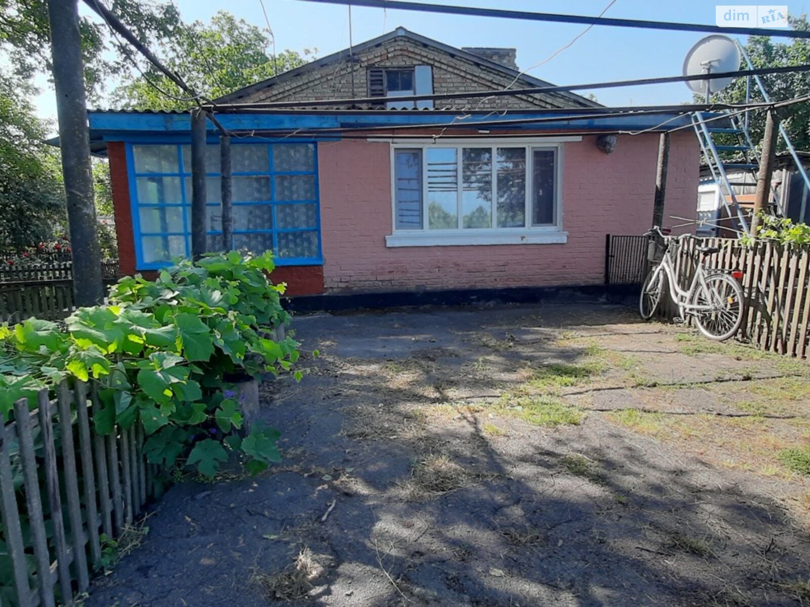 Продажа трехкомнатной квартиры в Кагарлыке, на ул. Железнодорожников 8, фото 1 Продажа трехкомнатной квартиры в Кагарлыке, на ул. Железнодорожников 8, фото 1