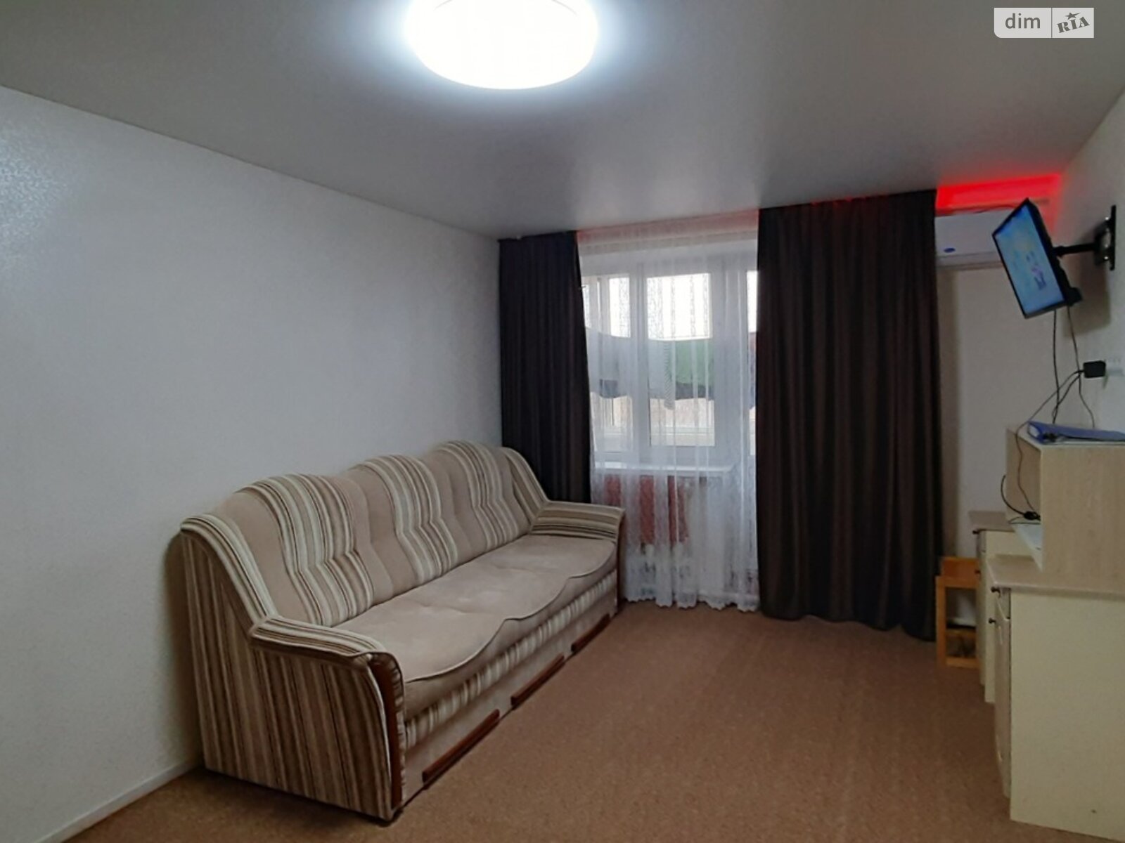 Продажа двухкомнатной квартиры в Кагарлыке, на пер. Каштановый 18, фото 1