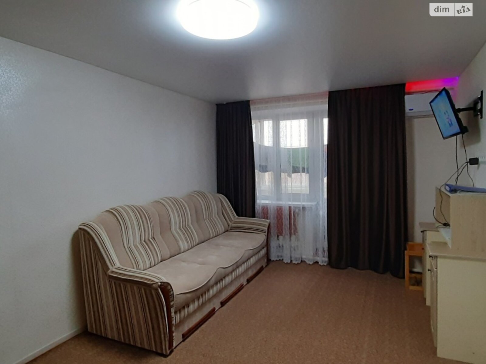 Продажа двухкомнатной квартиры в Кагарлыке, на пер. Каштановый 18, фото 1 Продажа двухкомнатной квартиры в Кагарлыке, на пер. Каштановый 18, фото 1