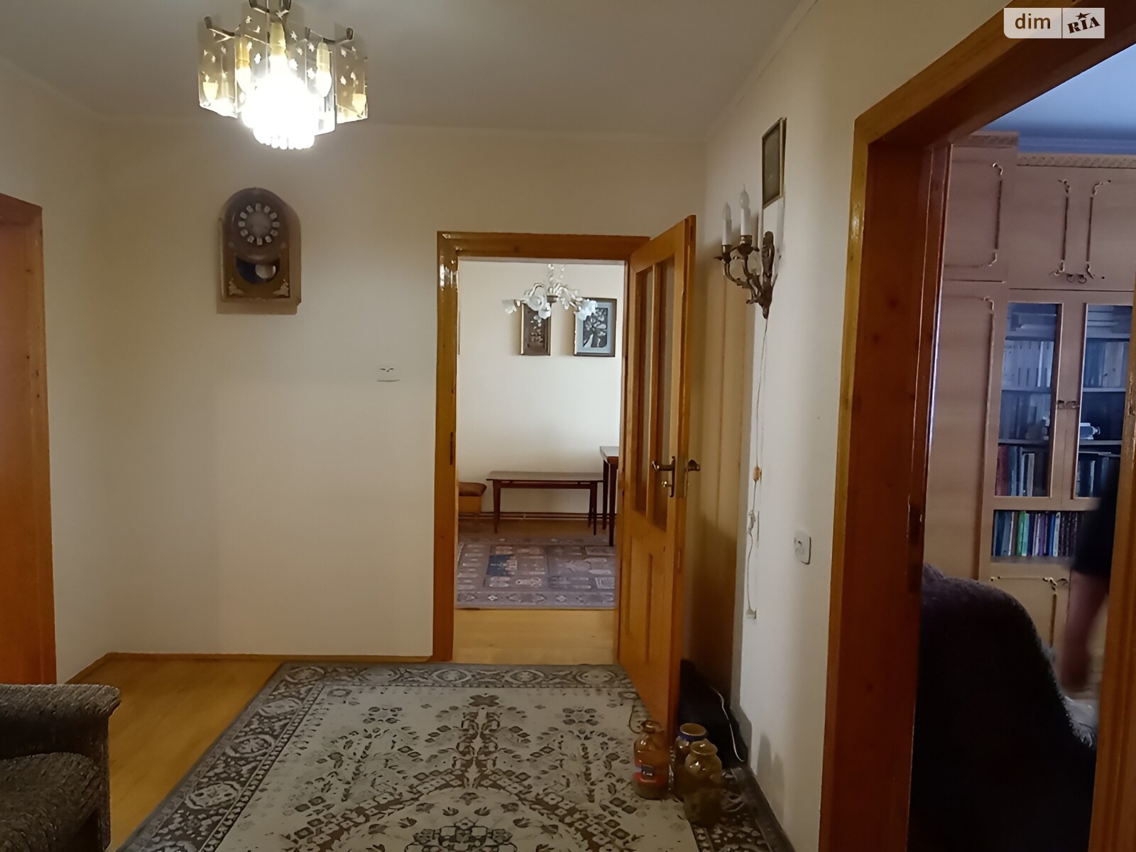 Продажа трехкомнатной квартиры в Калуше, на ул. Каракая 8, фото 1 Продажа трехкомнатной квартиры в Калуше, на ул. Каракая 8, фото 1