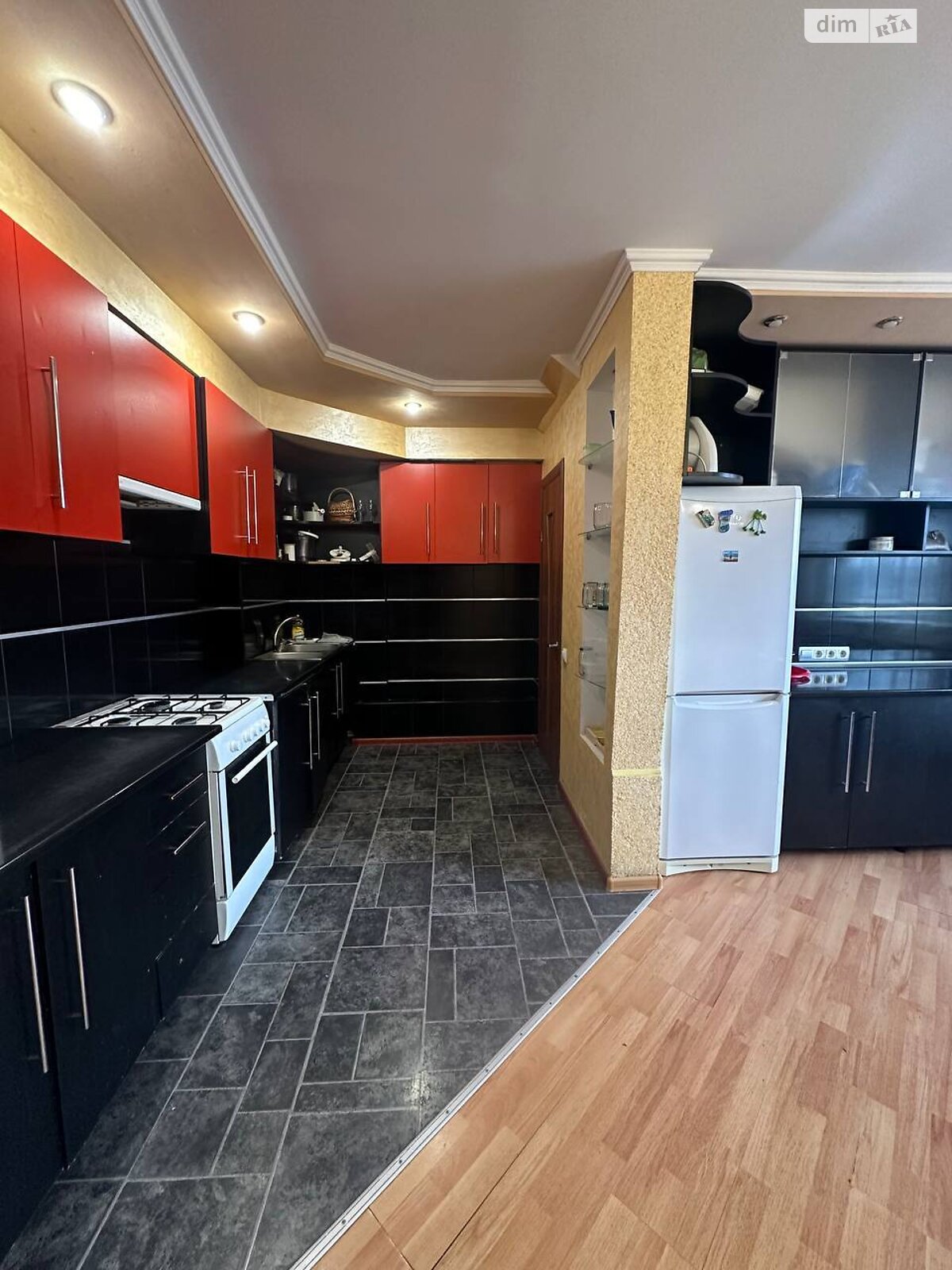 Продаж двокімнатної квартири в Калуші, на просп. Лесі Українки, фото 1 Продаж двокімнатної квартири в Калуші, на просп. Лесі Українки, фото 1