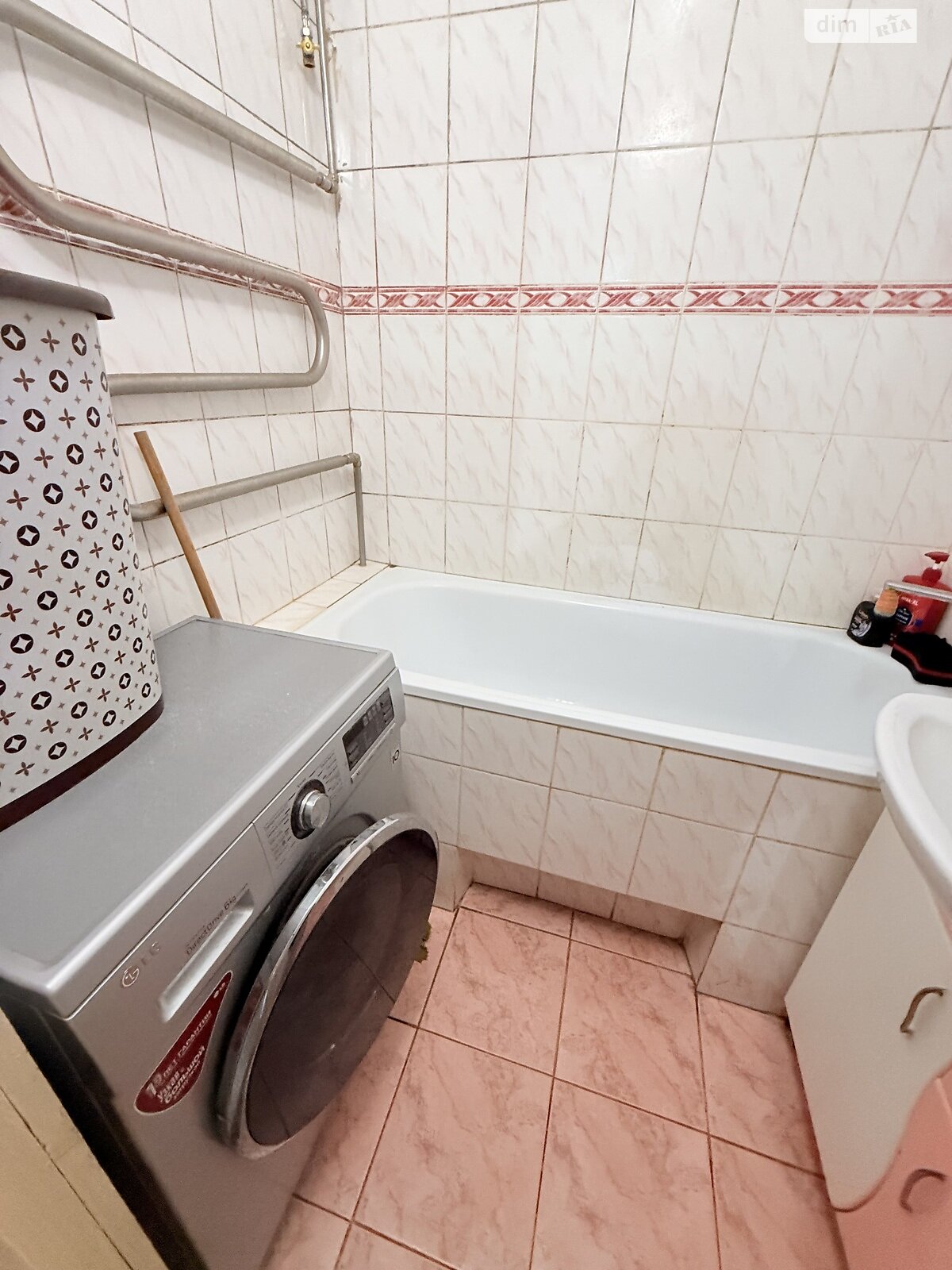 Продажа двухкомнатной квартиры в Каменце-Подольском, на ул. Драй-Хмары, фото 1 Продажа двухкомнатной квартиры в Каменце-Подольском, на ул. Драй-Хмары, фото 1