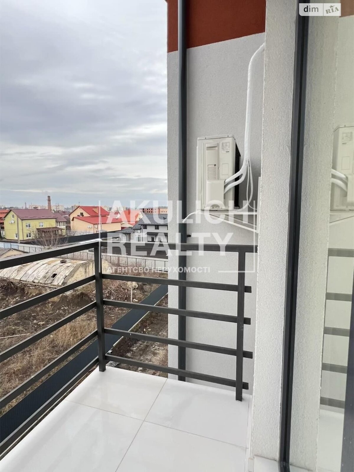 Продажа трехкомнатной квартиры в Каменце-Подольском, на ул. Героев Майдана 20, район поселок Жовтневое фото 1