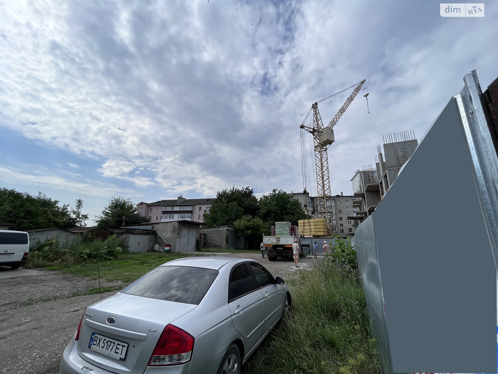 Продажа трехкомнатной квартиры в Каменце-Подольском, на ул. Героев Мариуполя 45, район поселок Смирнова фото 1