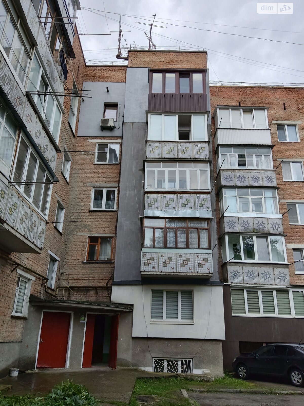 Продаж чотирикімнатної квартири в Кам’янці-Подільському, на вул. Івана Мазепи 29, район Центр фото 1 Продаж чотирикімнатної квартири в Кам’янці-Подільському, на вул. Івана Мазепи 29, район Центр фото 1