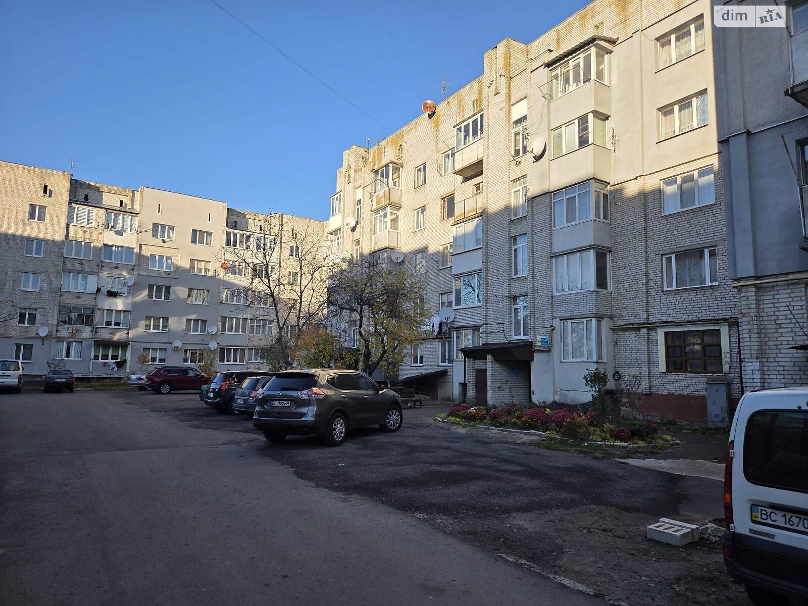 Продаж трикімнатної квартири в Кам'янці-Бузькій, на вул. Героїв Небесної Сотні 50, район Кам'янка-Бузька фото 1 Продаж трикімнатної квартири в Кам'янці-Бузькій, на вул. Героїв Небесної Сотні 50, район Кам'янка-Бузька фото 1