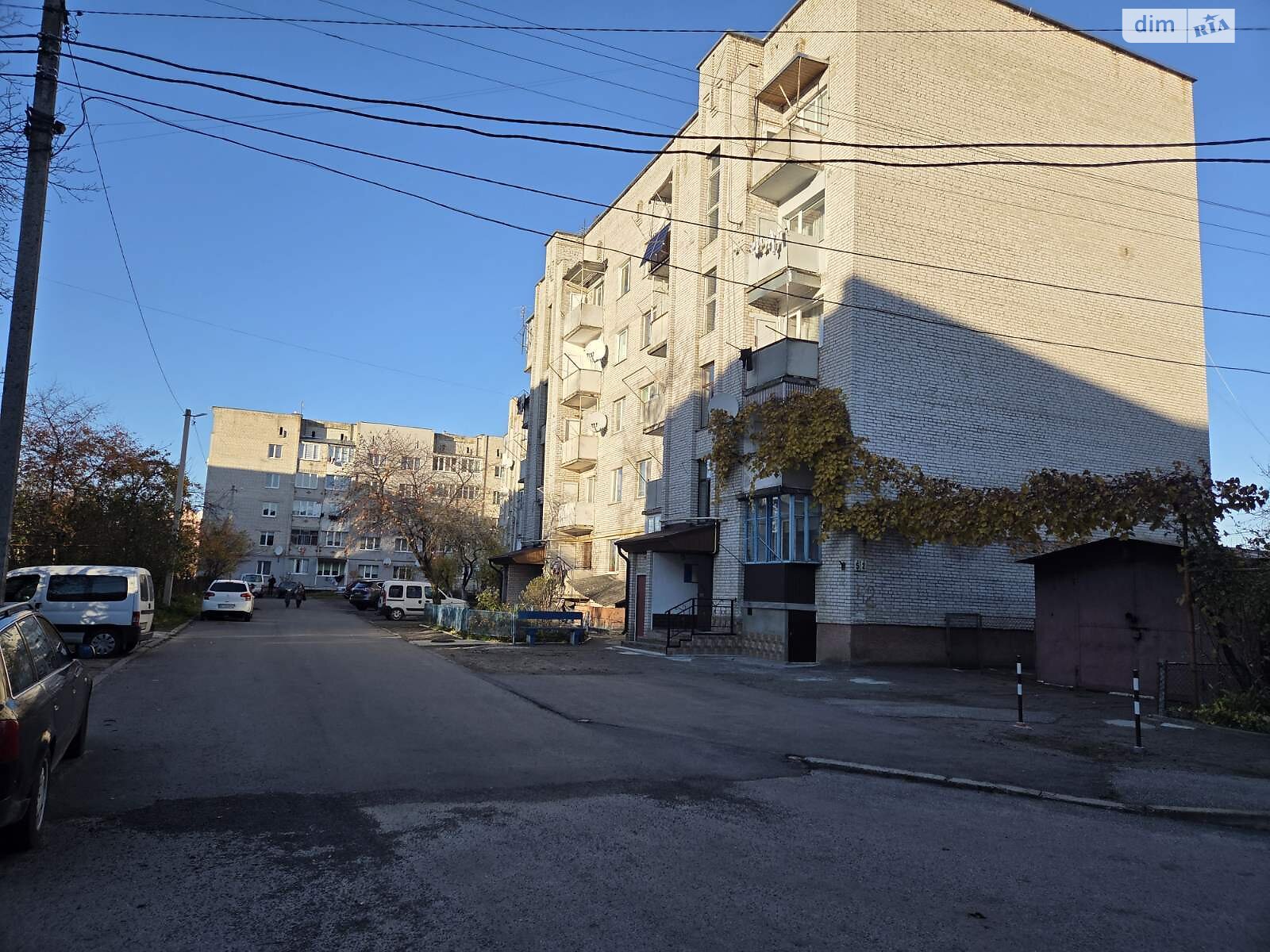 Продаж трикімнатної квартири в Кам'янці-Бузькій, на вул. Героїв Небесної Сотні 50, район Кам'янка-Бузька фото 1 Продаж трикімнатної квартири в Кам'янці-Бузькій, на вул. Героїв Небесної Сотні 50, район Кам'янка-Бузька фото 1