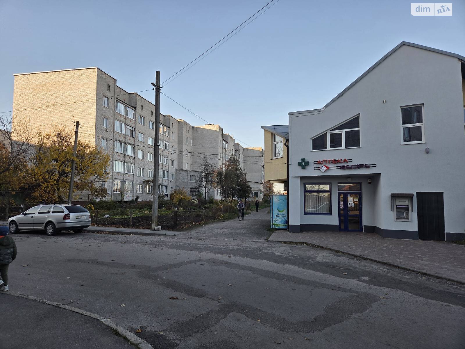 Продаж трикімнатної квартири в Кам'янці-Бузькій, на вул. Героїв Небесної Сотні 50, район Кам'янка-Бузька фото 1 Продаж трикімнатної квартири в Кам'янці-Бузькій, на вул. Героїв Небесної Сотні 50, район Кам'янка-Бузька фото 1