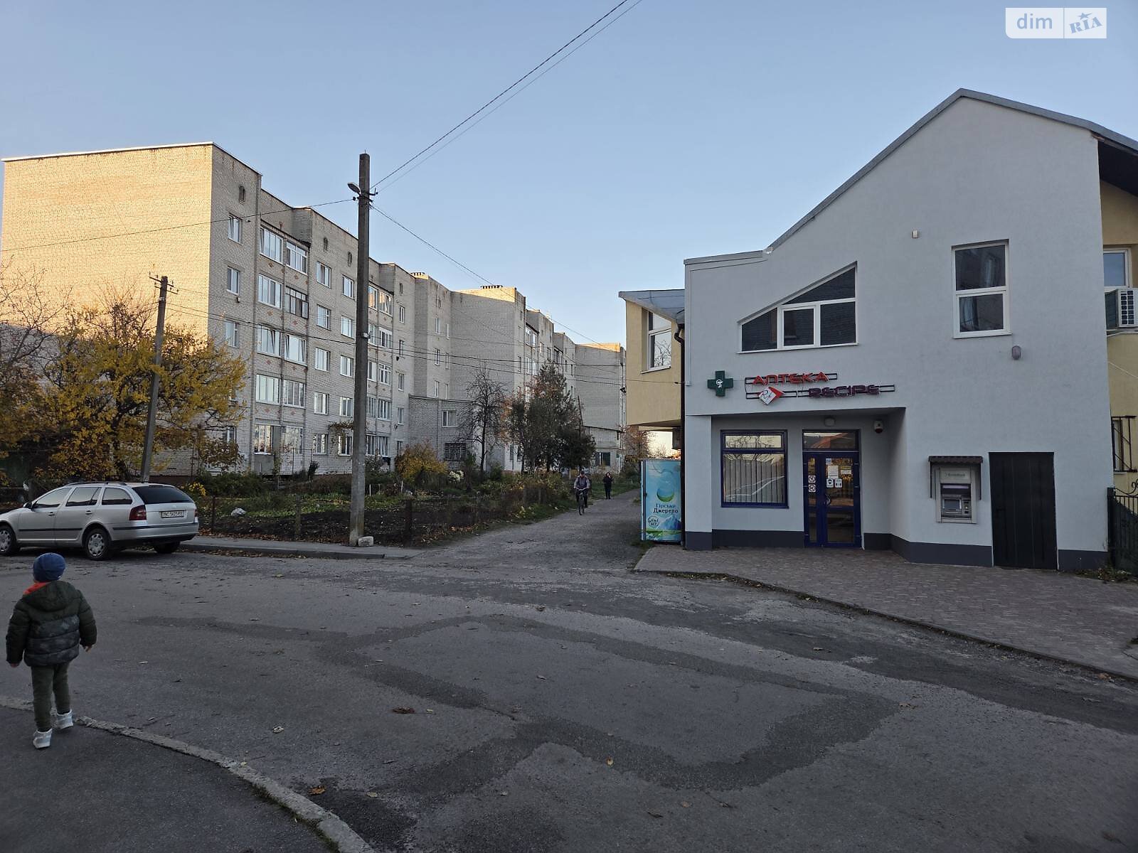 Продаж трикімнатної квартири в Кам'янці-Бузькій, на вул. Героїв Небесної Сотні 50, район Кам'янка-Бузька фото 1 Продаж трикімнатної квартири в Кам'янці-Бузькій, на вул. Героїв Небесної Сотні 50, район Кам'янка-Бузька фото 1