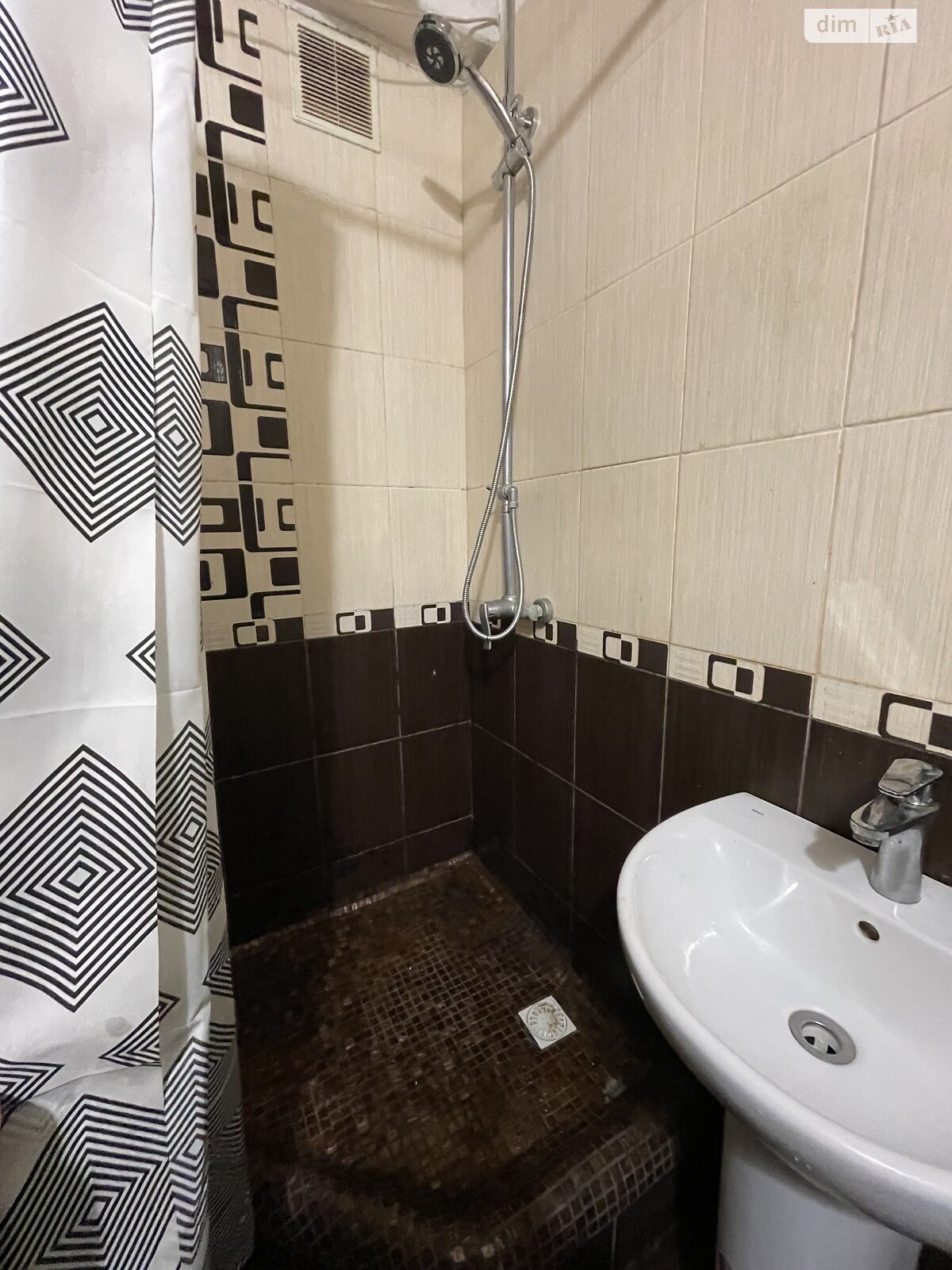 Продажа двухкомнатной квартиры в Каменском, на ул. Никопольская 34, район Баглейский фото 1 Продажа двухкомнатной квартиры в Каменском, на ул. Никопольская 34, район Баглейский фото 1