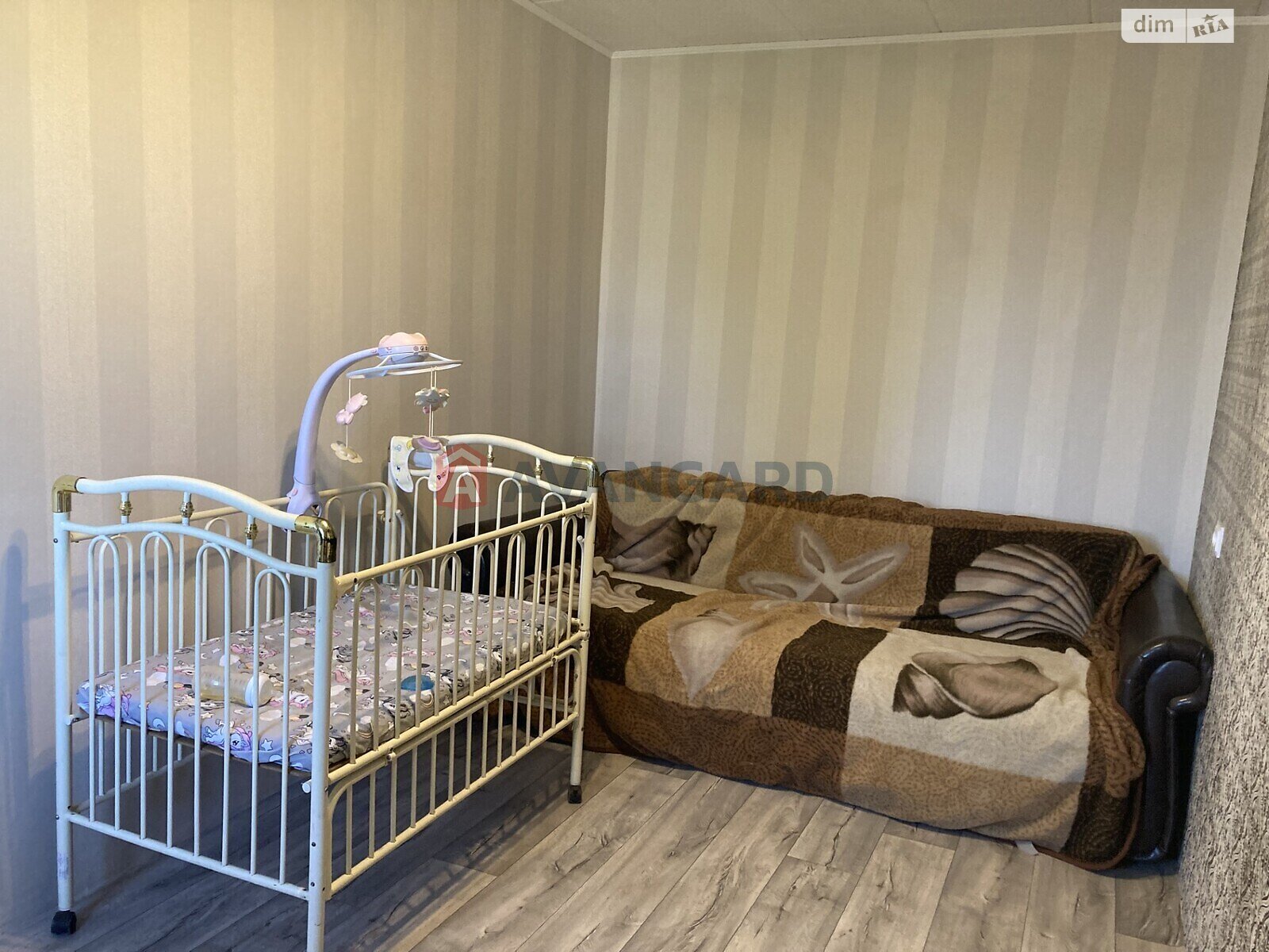 Продажа трехкомнатной квартиры в Каменском, на просп. Свободы 97, район Баглейский фото 1 Продажа трехкомнатной квартиры в Каменском, на просп. Свободы 97, район Баглейский фото 1